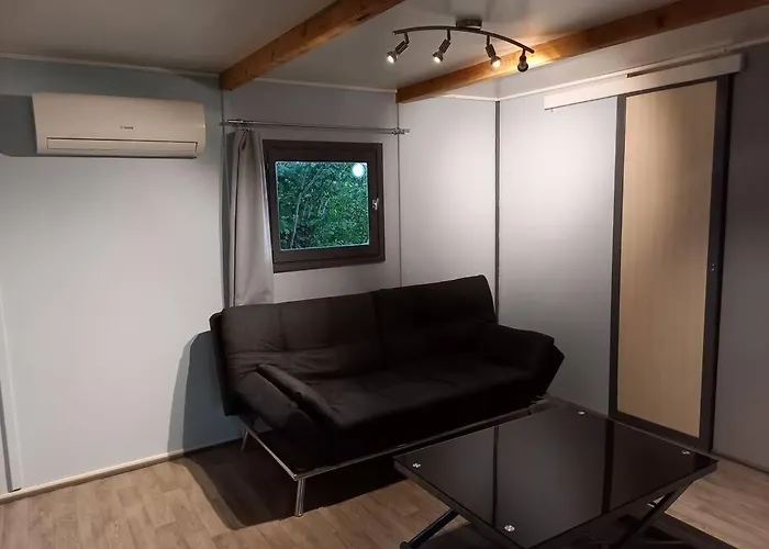 5 Personnes Vallee Du Lot 木屋