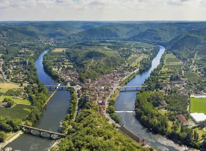 5 Personnes Vallee Du Lot * Laburgade