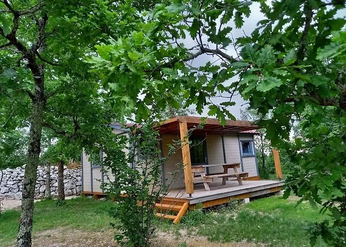 5 Personnes Vallee Du Lot * Laburgade