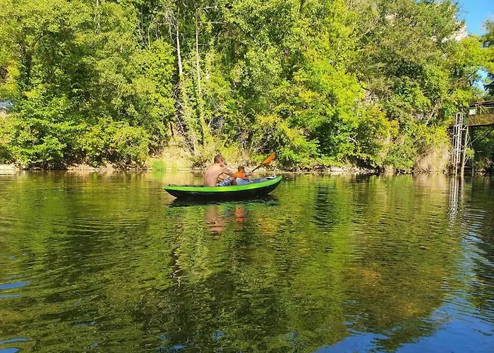 5 Personnes Vallee Du Lot Laburgade